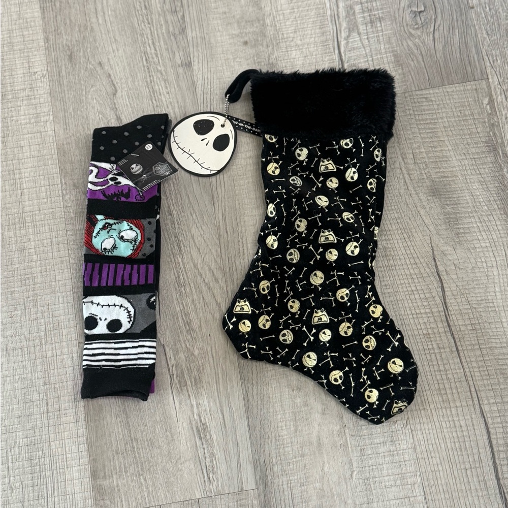 Loungefly Holiday Stocking with Skulls Night mare before Christmas